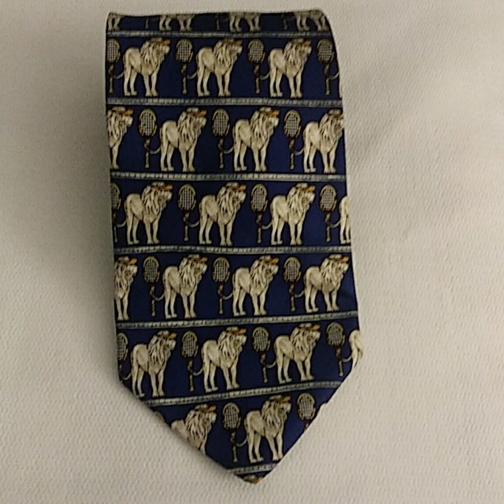 Brooks Brothers Vintage Necktie . Lion with Tennis